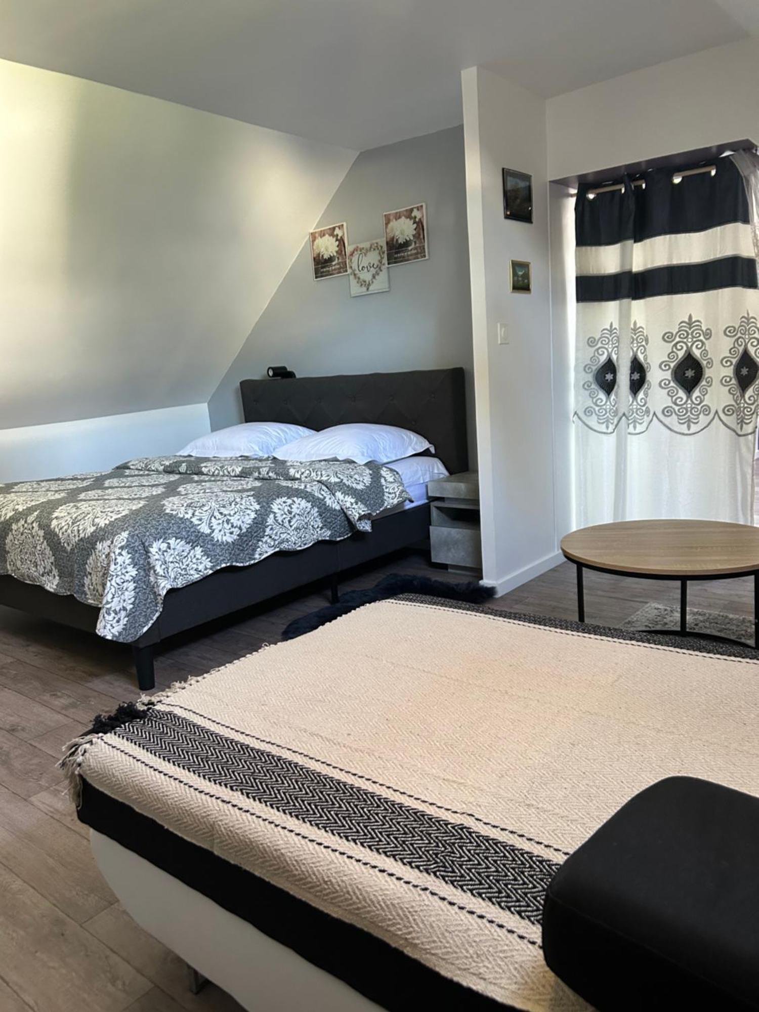 Hotel Saint - Charles Rambouillet Extérieur photo